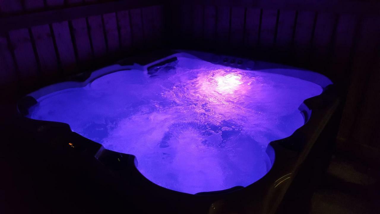 Mildreds With Hot Tub Holiday home Felton (Northumberland)